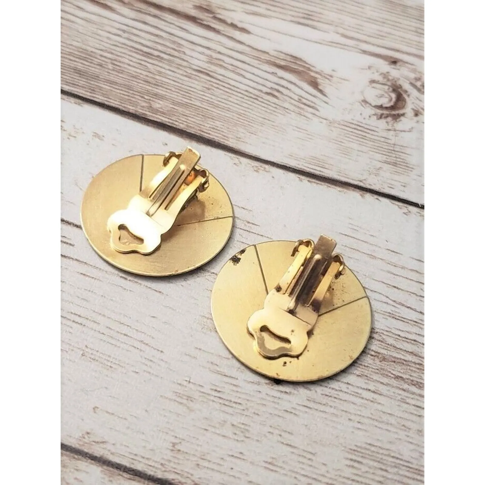 Vintage Clip On Earrings - Image 3