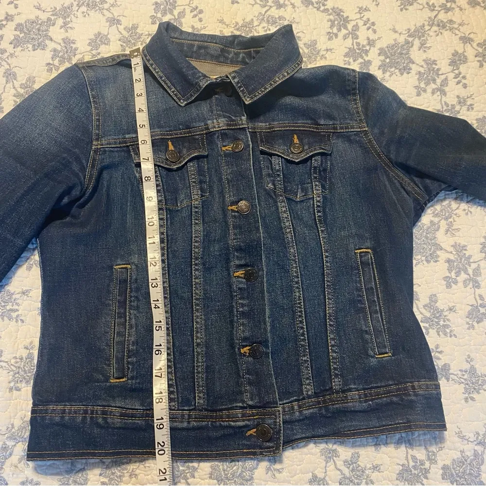 Blue Jean Dark Wash Crop Button Up Jacket Size Medium - Image 7