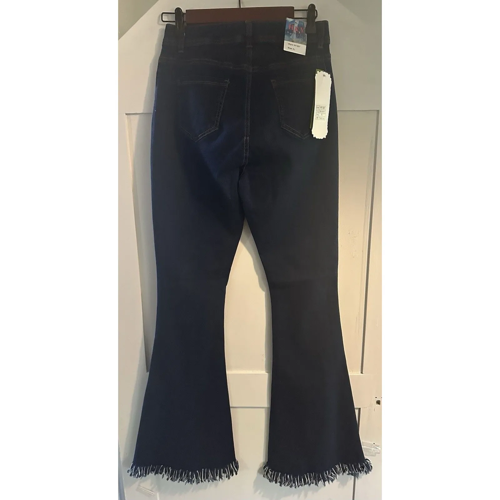 H&Y Fashions Frayed Flare Bell Bottom Distressed Dark Wash Jeans Women’s Sz XL Blue - Image 5