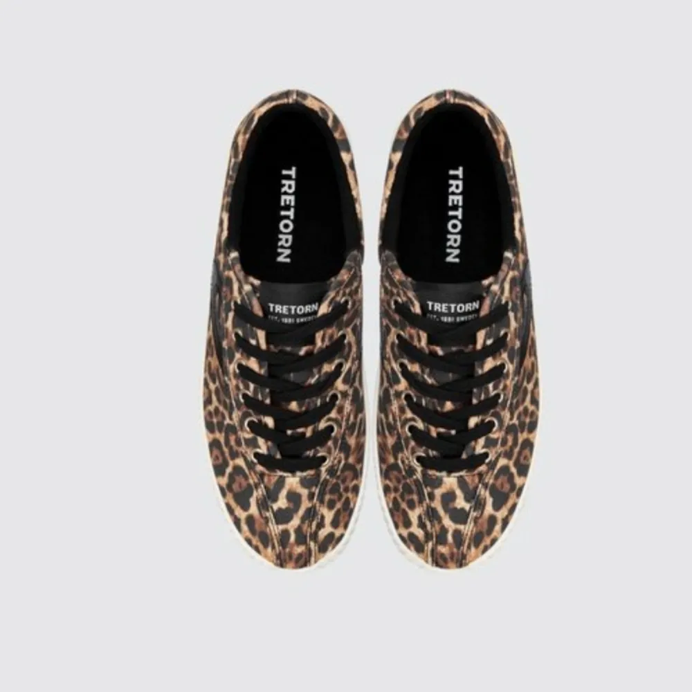Tretorn leopard canvas women's shoes size 5.5 - Image 3