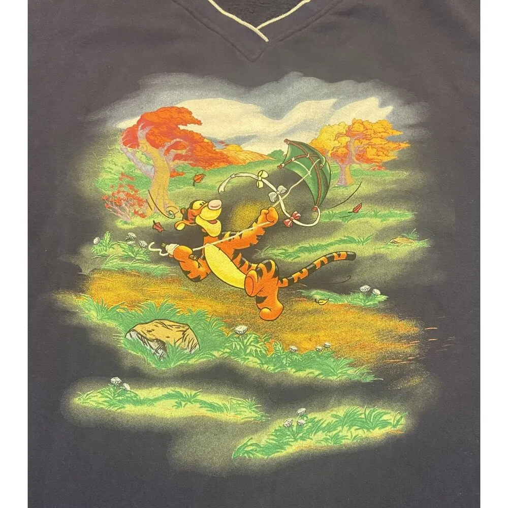Pooh Woman Tigger Flies A Kite Sweatshirt‎ Graphic V - Image 5