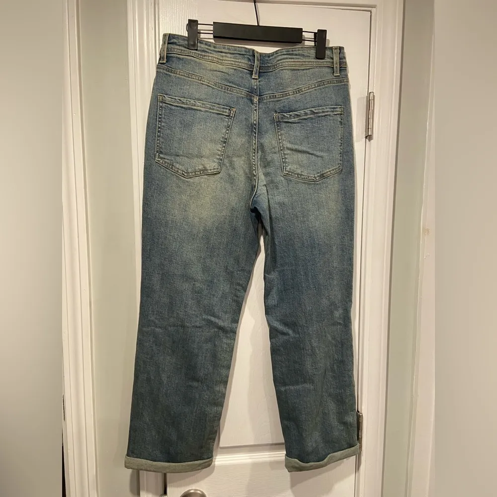 NWT Time & Tru Size 12 High Rise Cropped Distressed Dark Wash Straight Leg Jeans Blue - Image 9