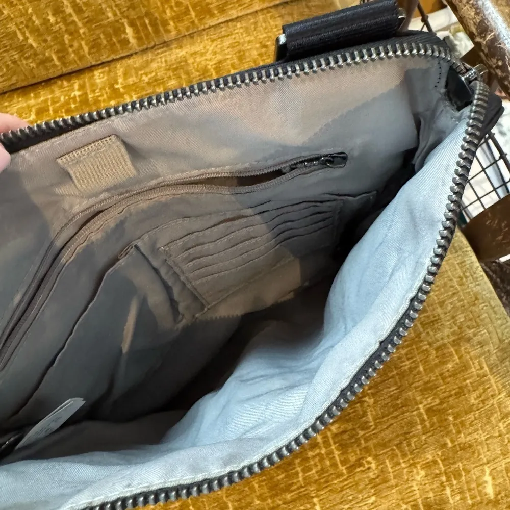 Baggallini Black Camouflage Shoulder Bag Purse - Image 4