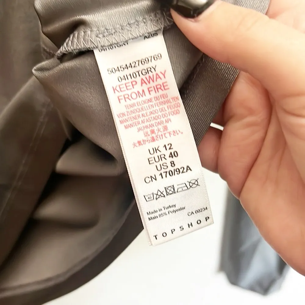 Top Shop Be Heard Gray Silver Performance Long Sleeve Fitted Shirt - Image 7