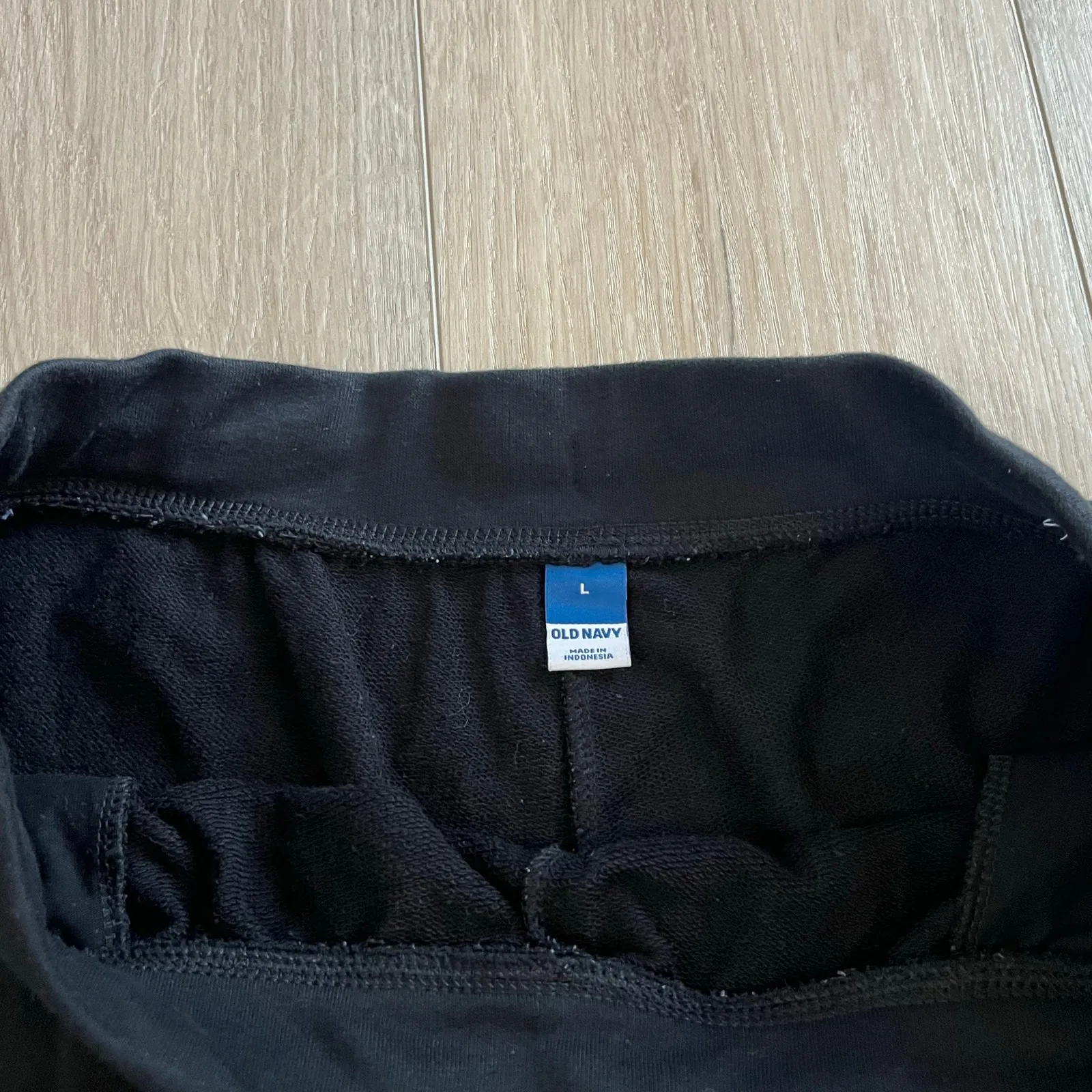 Old Navy Women’s Black Pull On Shorts Sz L - Image 3