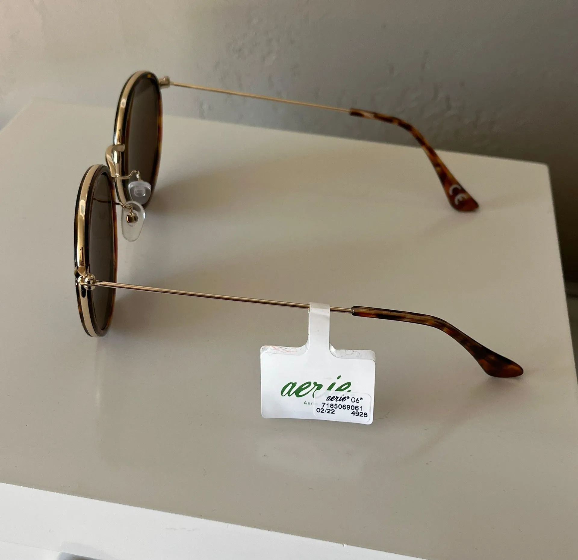 Round Sunglasses NWT - Image 4