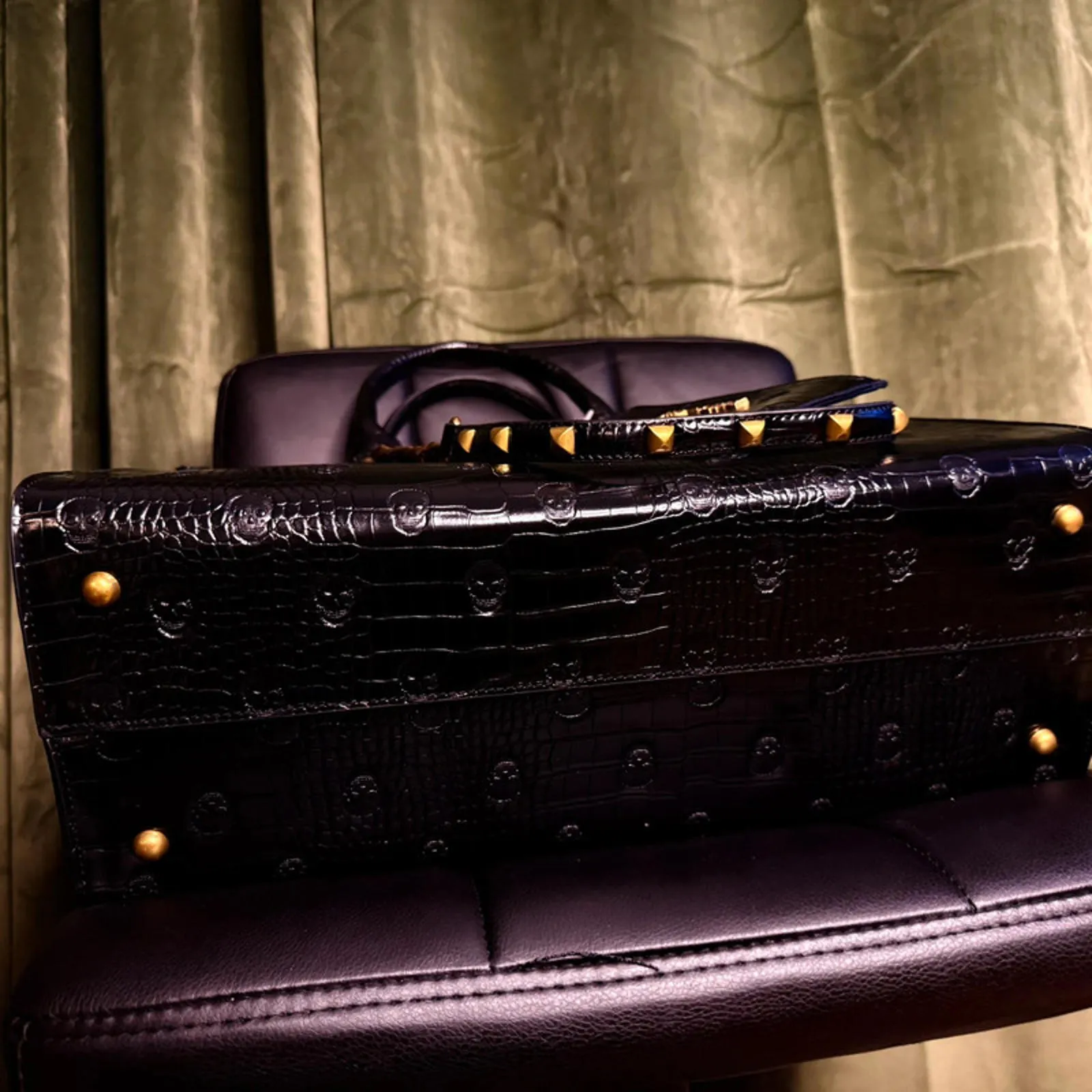 Betsey Johnson Black Skull Croc Tote Bag With Matching Zip Pouch NWT - Image 7