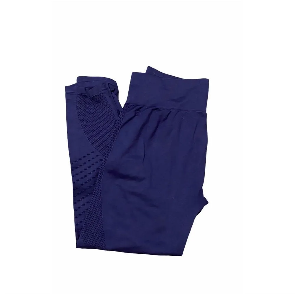 ✨ SculptKnit High-Waisted Mesh Capri✨ - Image 9