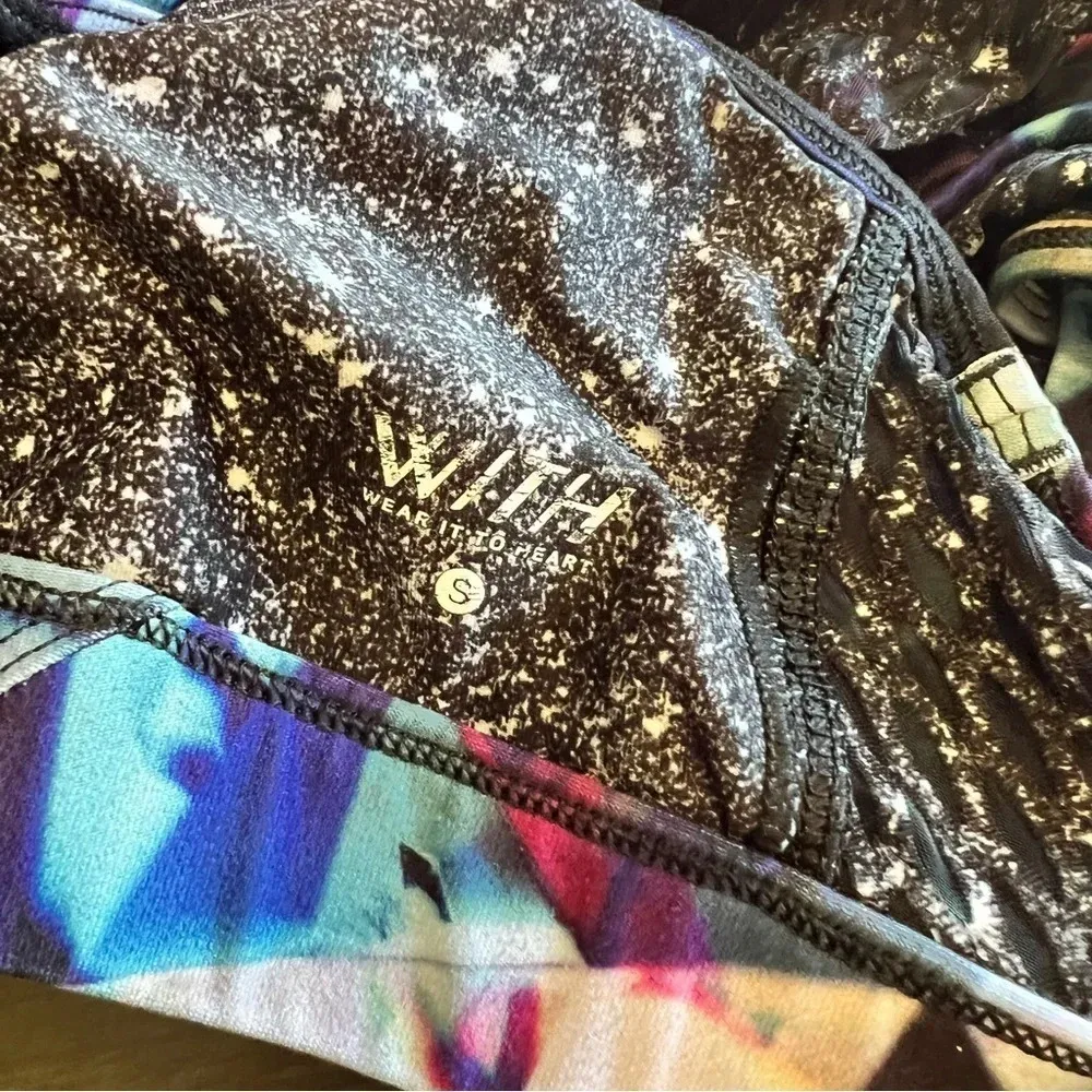 Peloton High Neck Jewels in Space Reversible Sports Bra Small S Cut out - Image 7