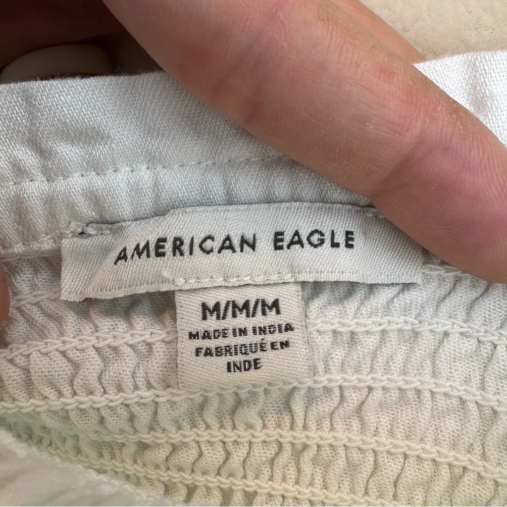 American eagle smocked white top size medium - Image 2