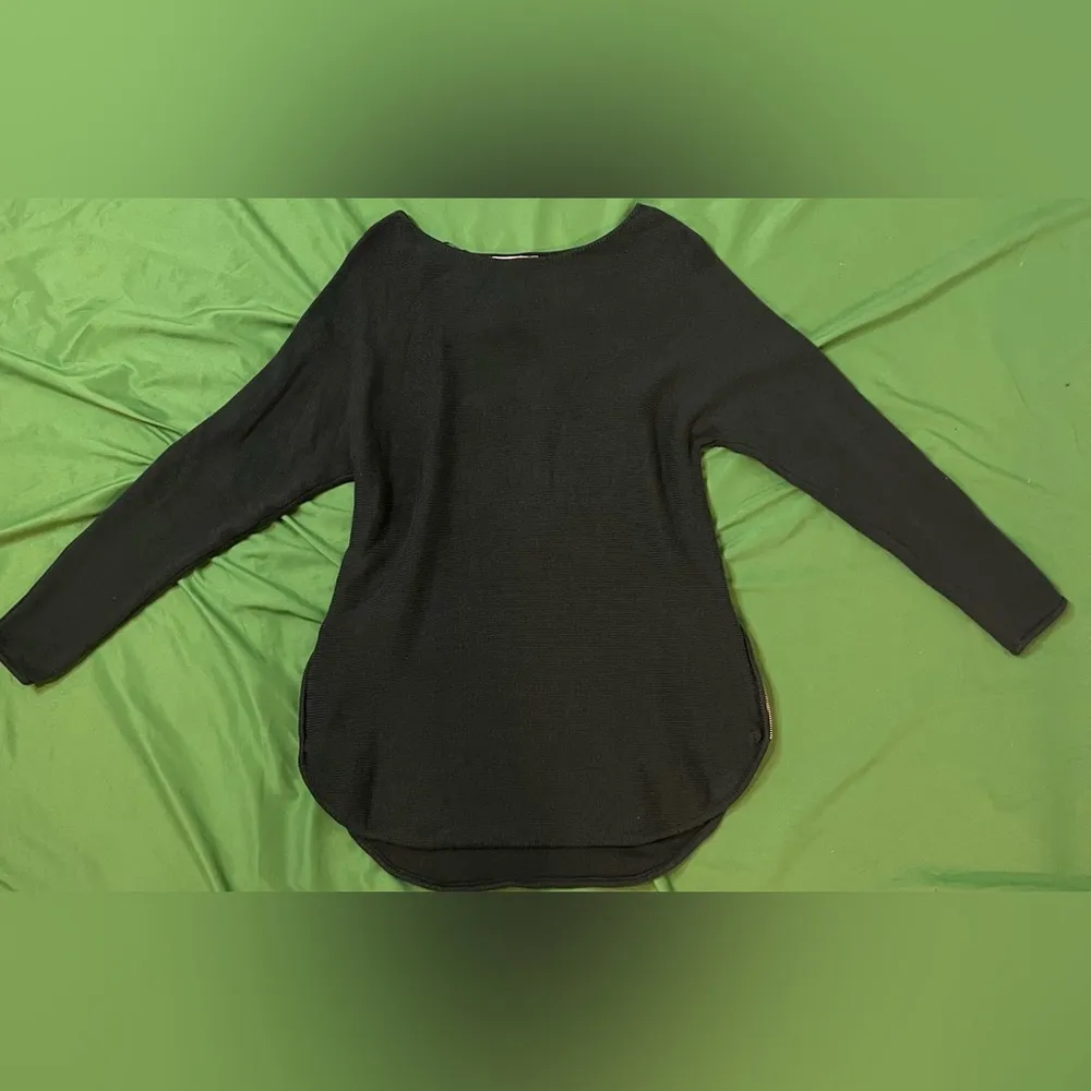 Michael by Michael Kors Green Long Sleeve Sweater size Medium - Image 2