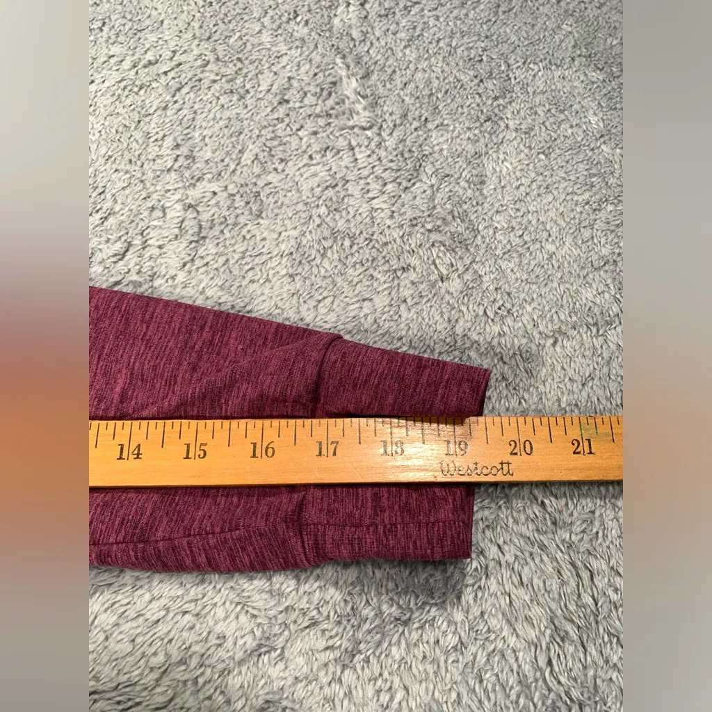 Reebok Hoodie medium - Image 7