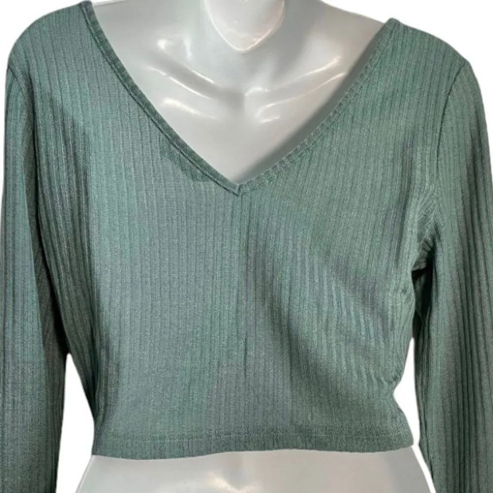 SHEIN V Neck Ribbed Long Sleeve Crop Top - Image 8