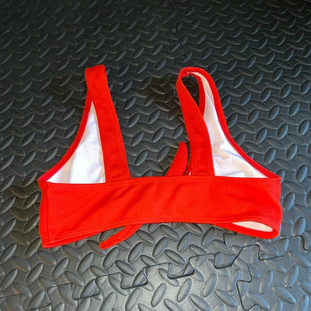 zaful red bikini top size small - Image 2