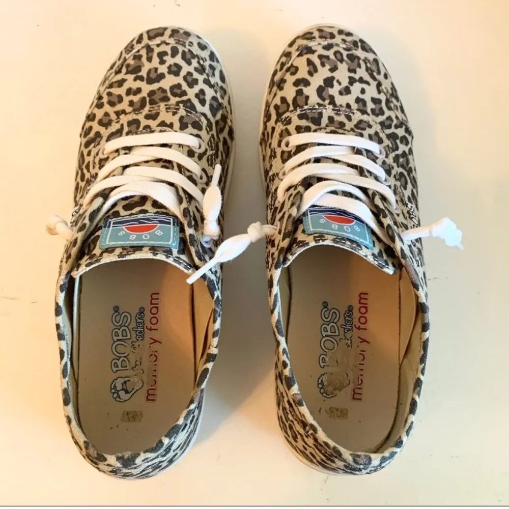 SKECHERS // BOBS Women’s Memory Foam Leopard Animal Print Lace Up Sneakers 6.5 - Image 3