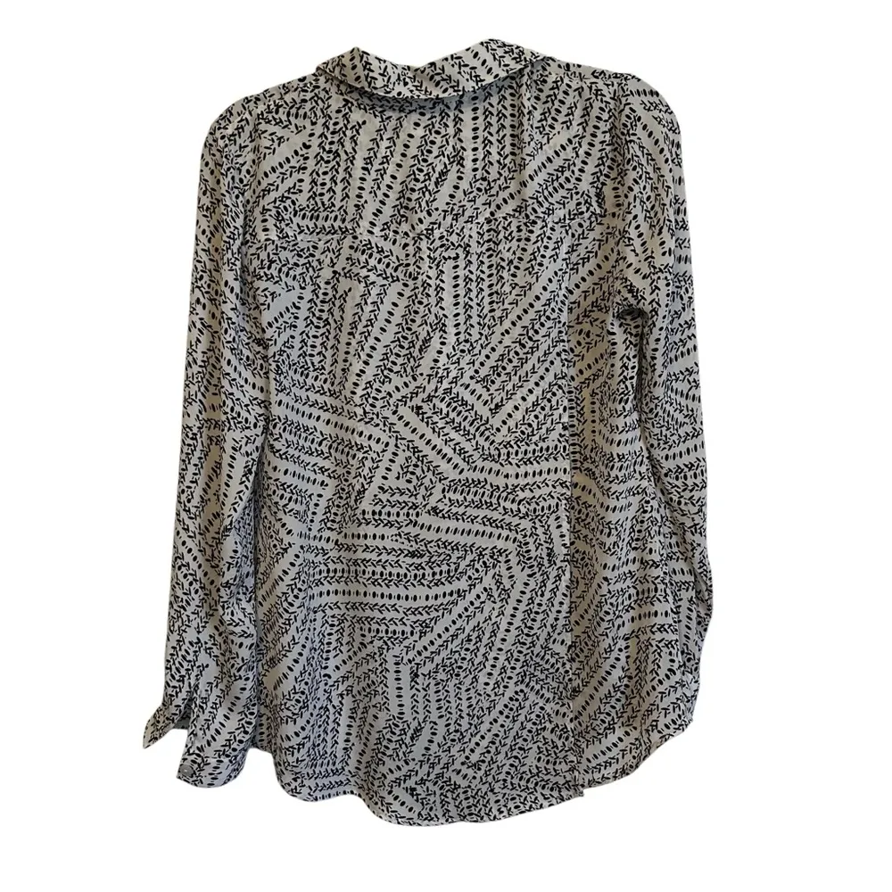 Black White Pattern Print Long Sleeve Chiffon Collar Button Down Blouse - Image 2