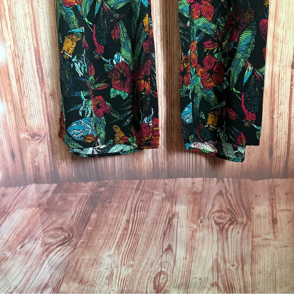 Mudd Y2K Pull On Pants Flare Leg Boho Black Floral Tropical Print Pants - Image 3
