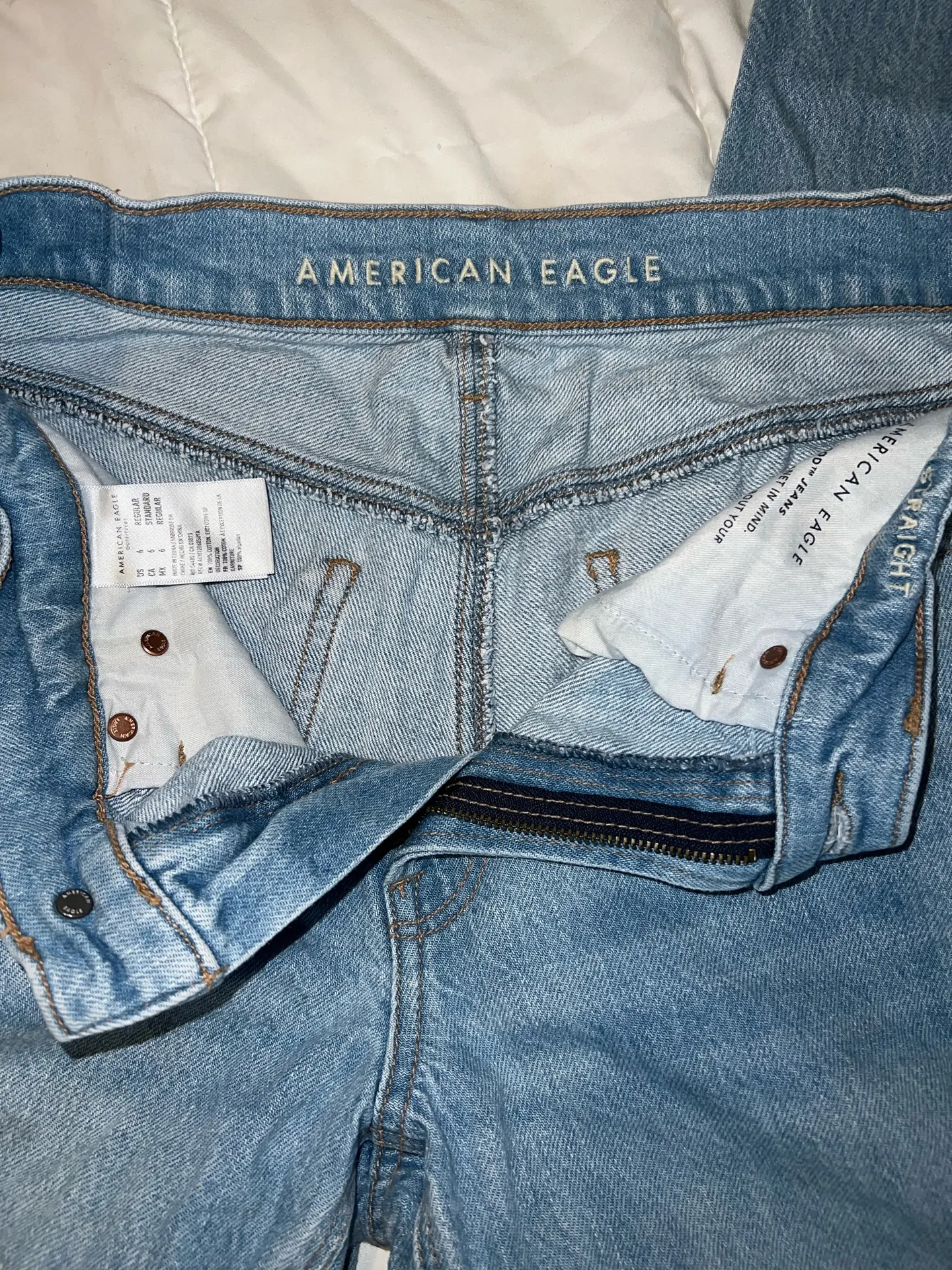 American Eagle Outfitters 90s Straight Jeans - Image 4