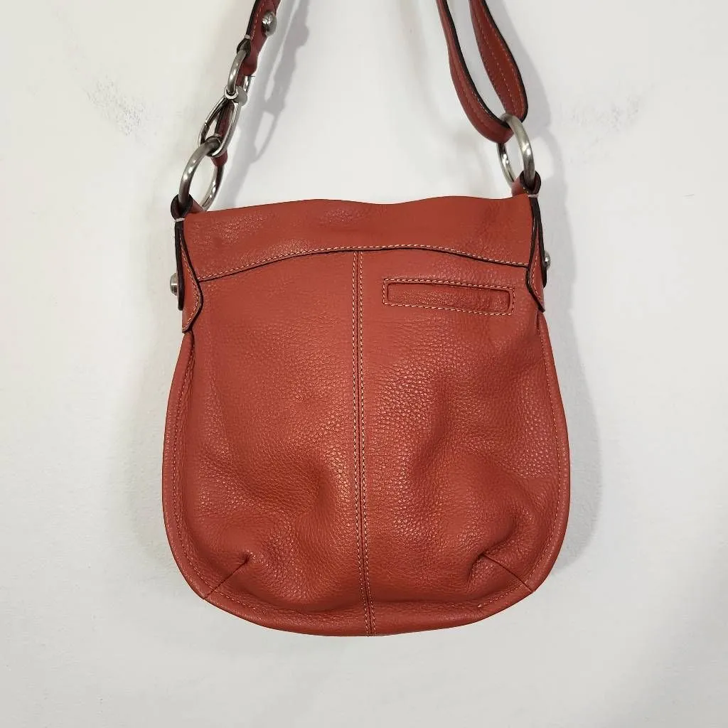 B Makowsky Terra Cotta Crossbody Bag Red - Image 3