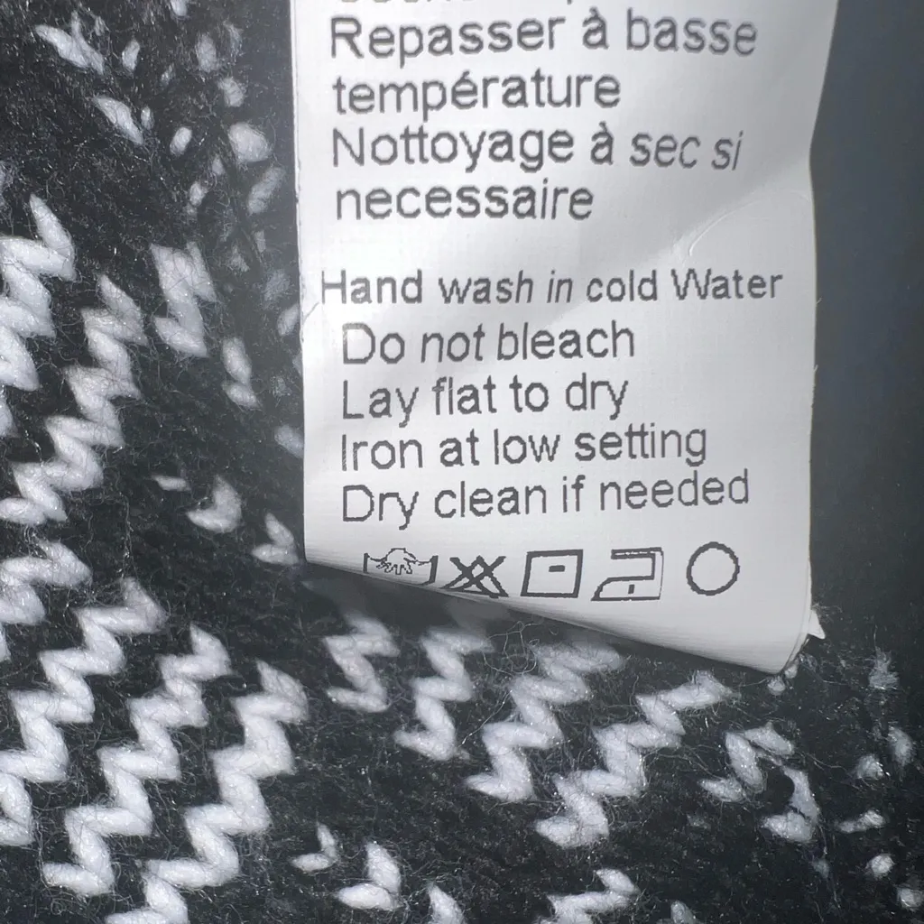 Charlie B Pancho Style Sweater‎ Made in Italy One Size Black/White Black - Image 5