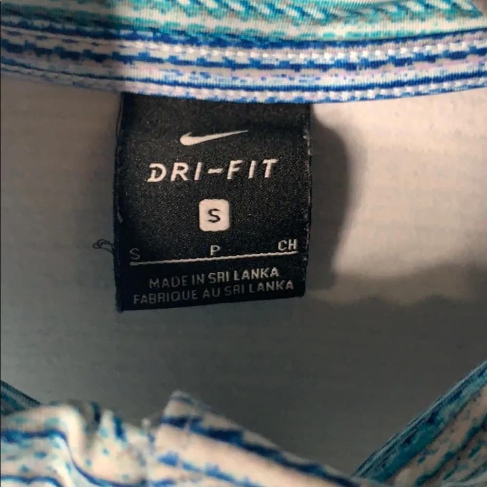 NIKE Dri-Fit women's fitted sport top‎ S - Image 6