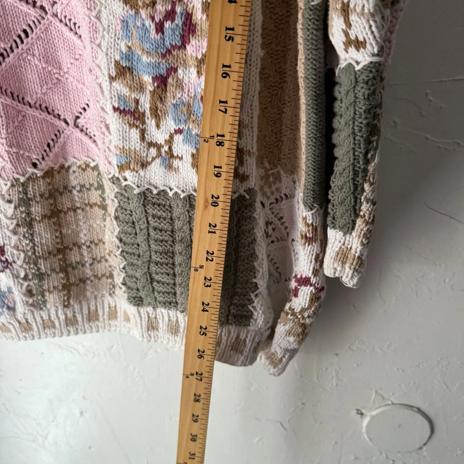 Cottage Granny Vintage 90s Chunky Hand Knitted Patchwork Sweater M Pink Floral Size M - Image 7