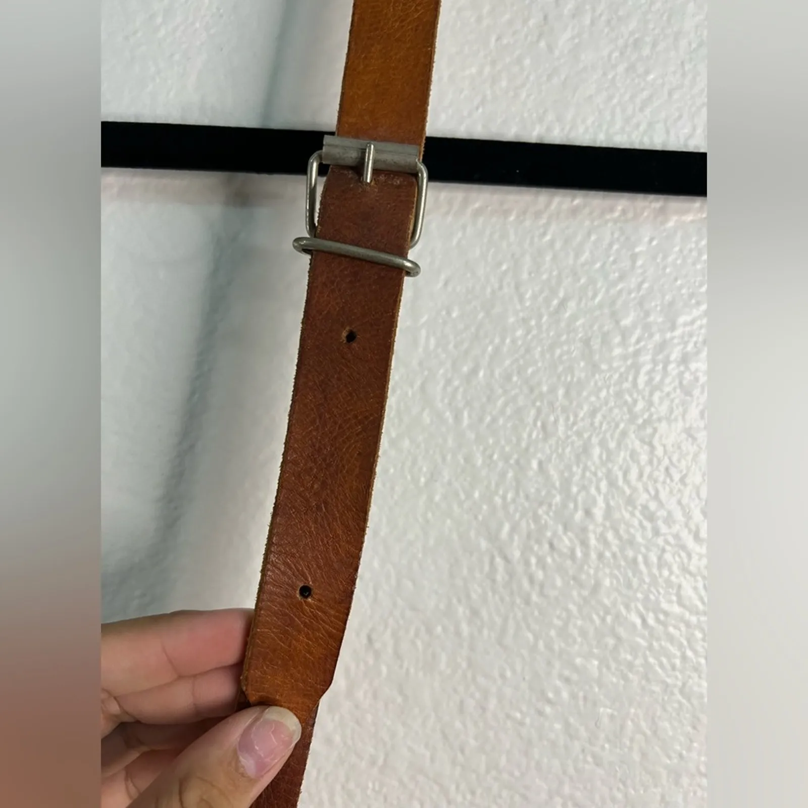 Handmade custom tooled leather crossbody bag - Image 6