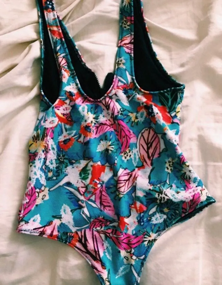 Zipper One Piece  - Image 3