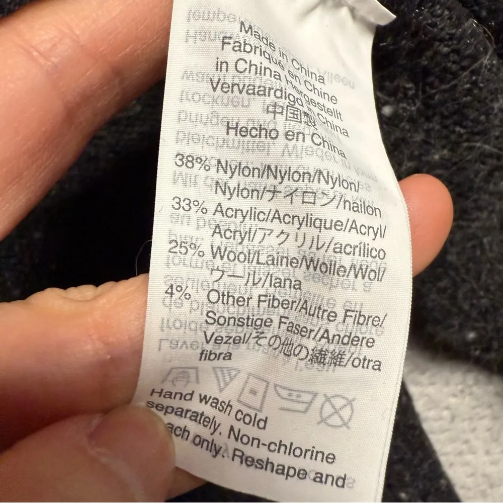 Madewell Donegal Kent Cardigan Sweater in Coziest Yarn in Dark Gray Size Medium - Image 7