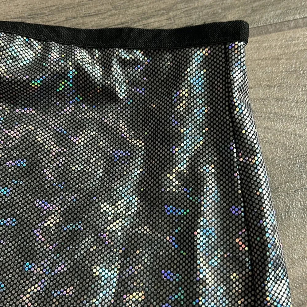 SheIn  cinched side holographic skirt - Image 2