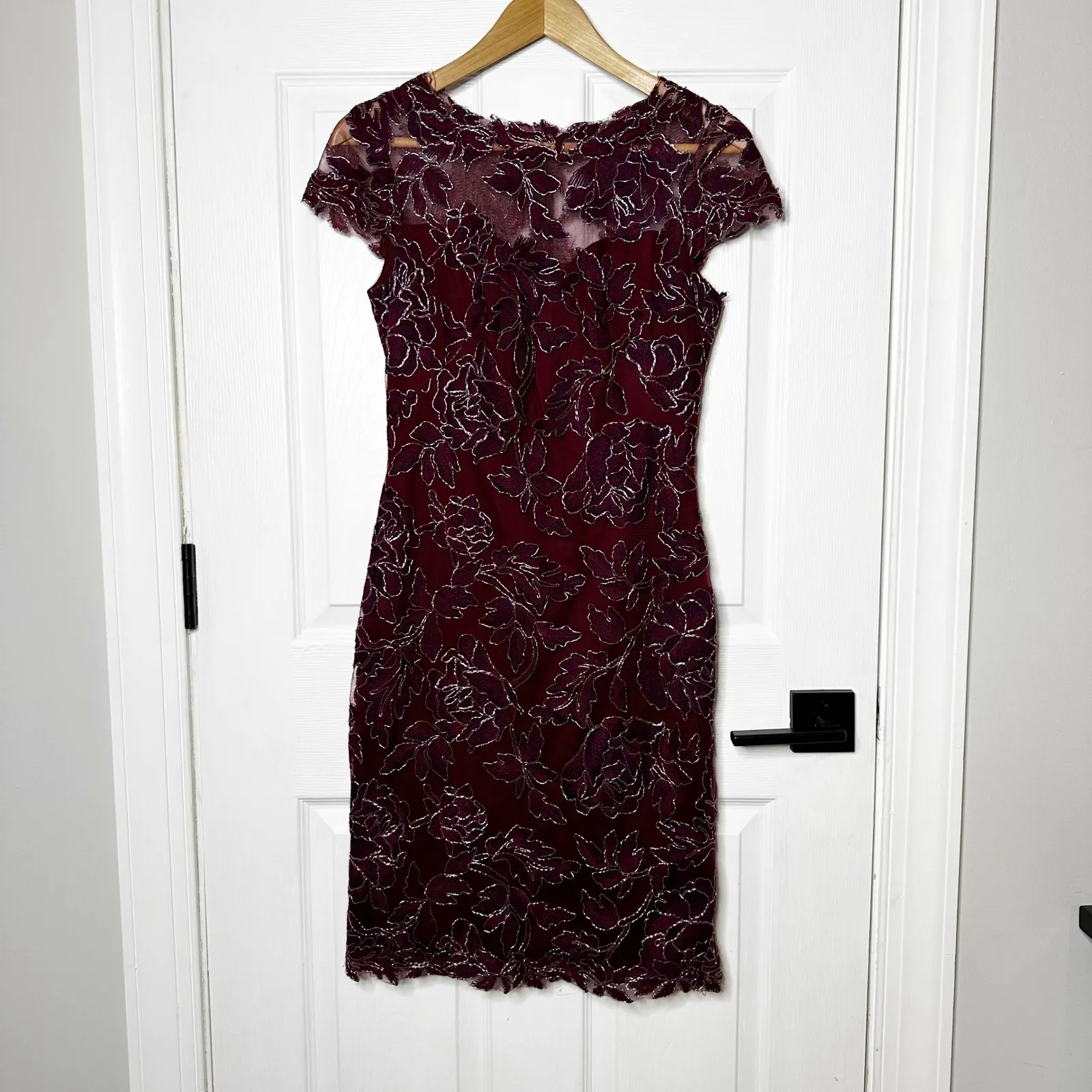 Tadashi Shoji Algiers Lace Cocktail Special Occasion Dress Raisn Burgundy Size 2 - Image 8