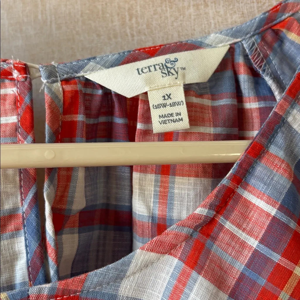 Terra & Sky Multicolor Plaid Top 1X - Image 3