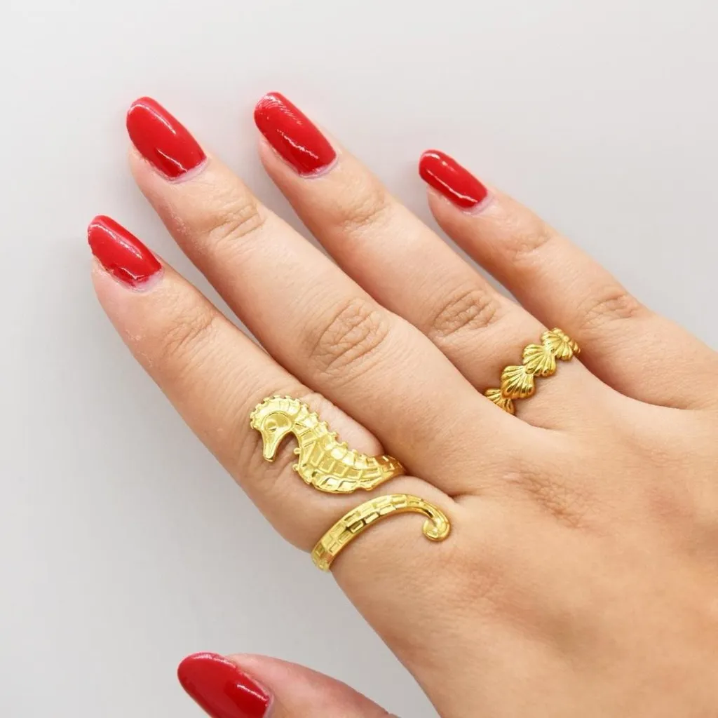 Gold Seahorse Ring - Image 3