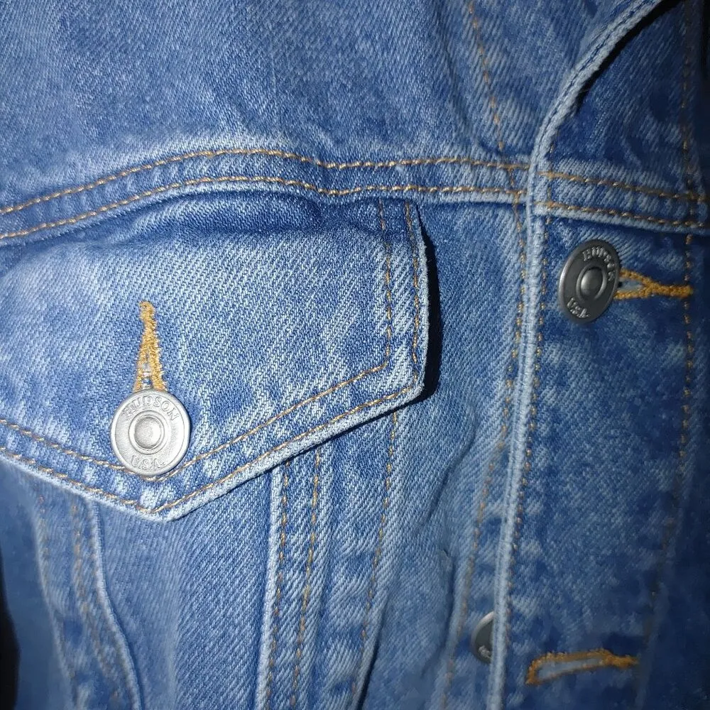 Wrangler Jean Jacket Coat Vintage Medium Blue Denim Button Closures Pockets - Image 9