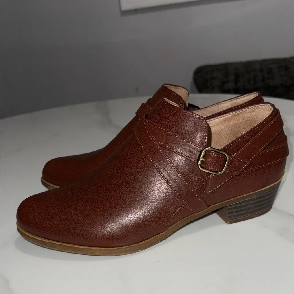 Life Stride  Chestnut Ankle Booties - Image 6