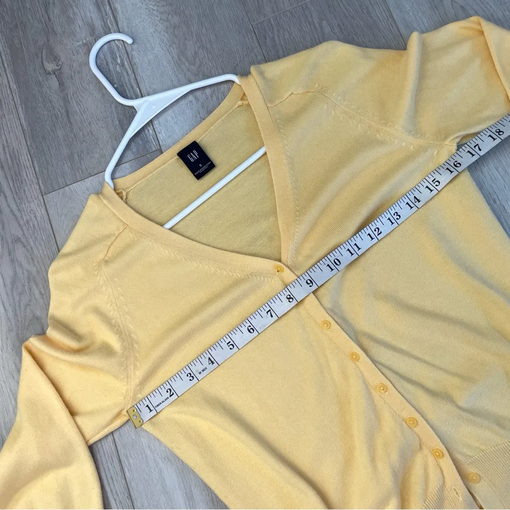 Gap Cotton Cardigan fitted long sleeve womens Yellow (small) light thing preppy - Image 3