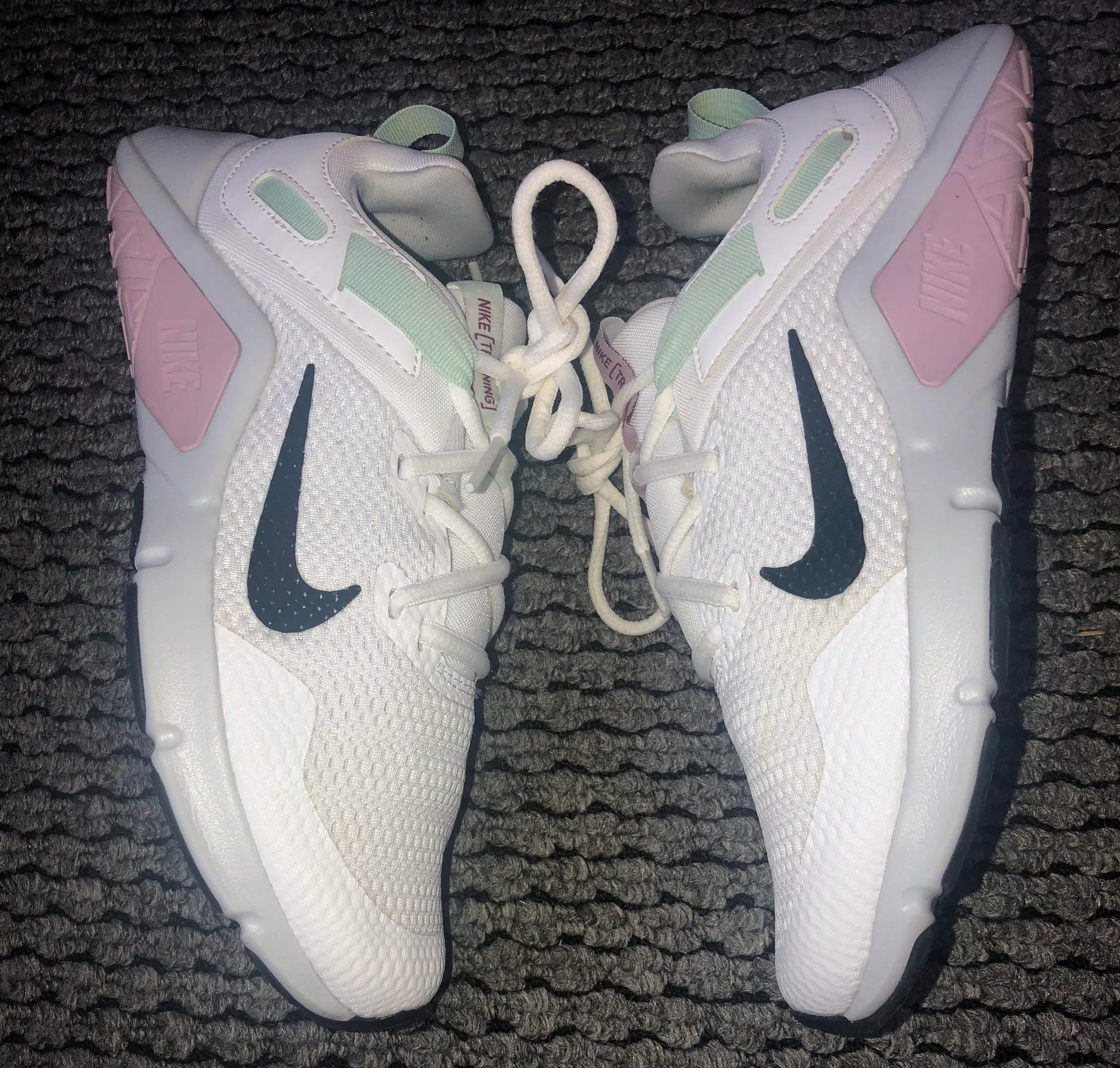 Nike Pastel  Shoes - Image 2