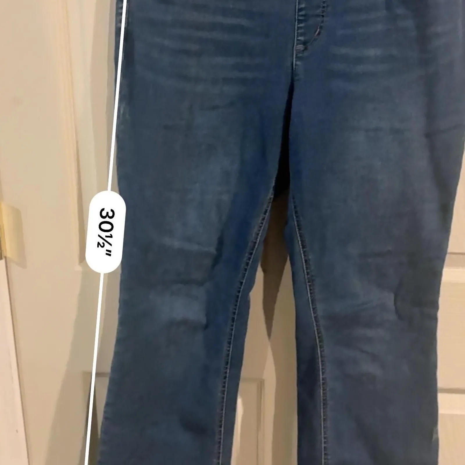 Issac mizrahi elastic waist flare jeans - Image 5