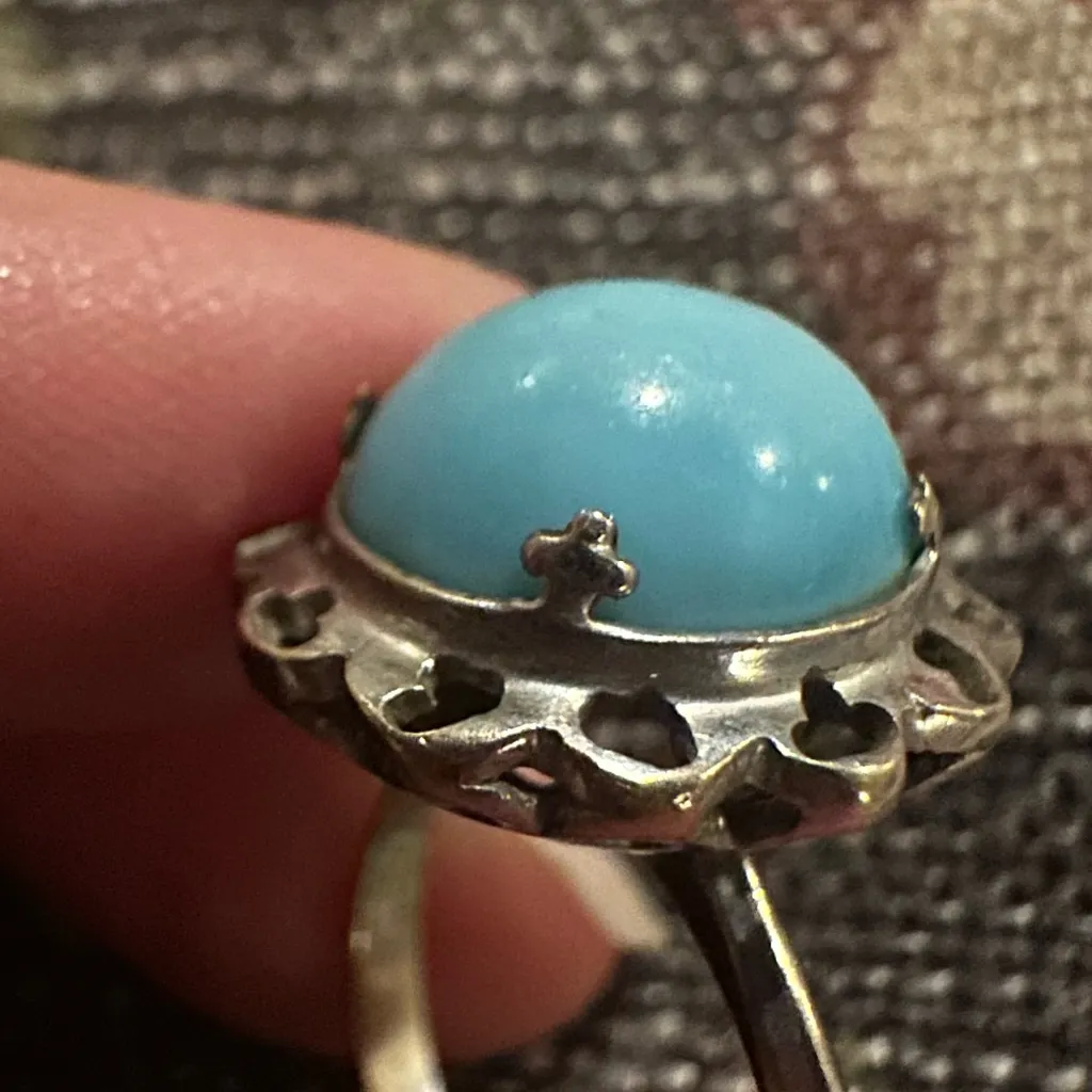 Elegant Silver and Blue Dangle VINTAGE Earrings and ring set. - Image 4