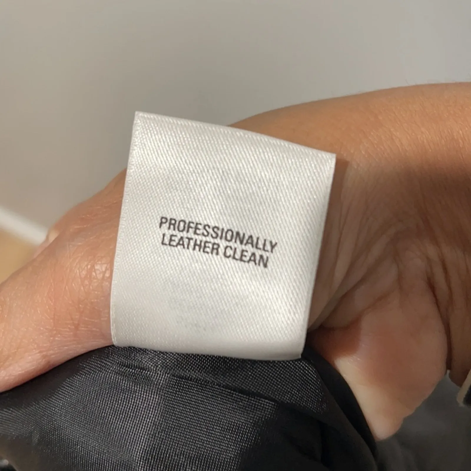 Nordstrom Women's Vintage Leather Pants Date Night Holiday Classic - Image 10