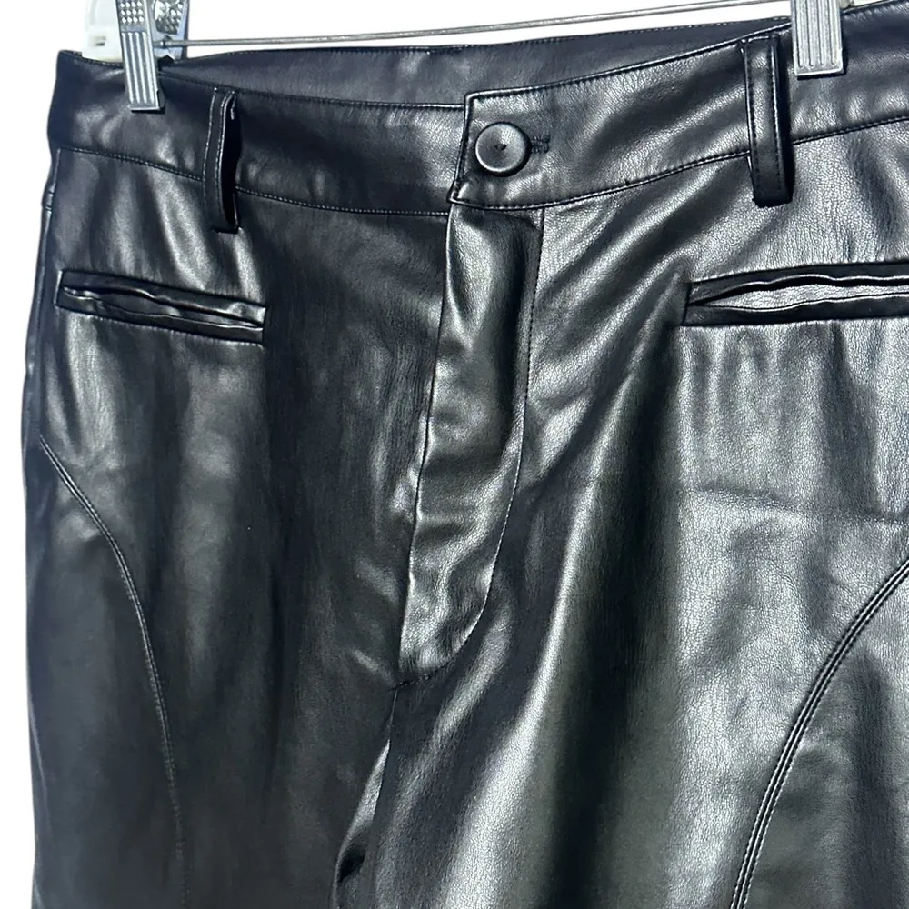 Faux Leather Wide Leg Trouser Large EUC Black - Image 2