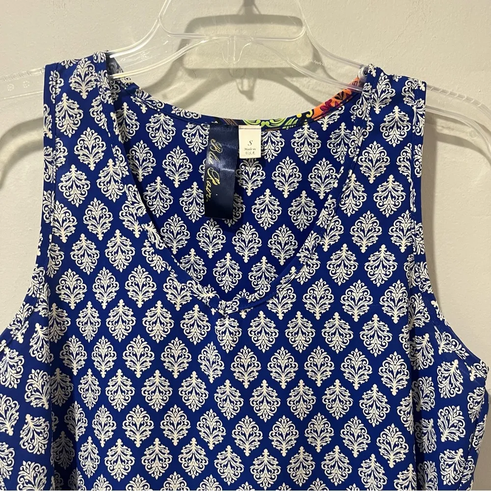 Blue Rain Women Small Blue White Geometric V Neck Sleeveless Tank Polyester Top - Image 4