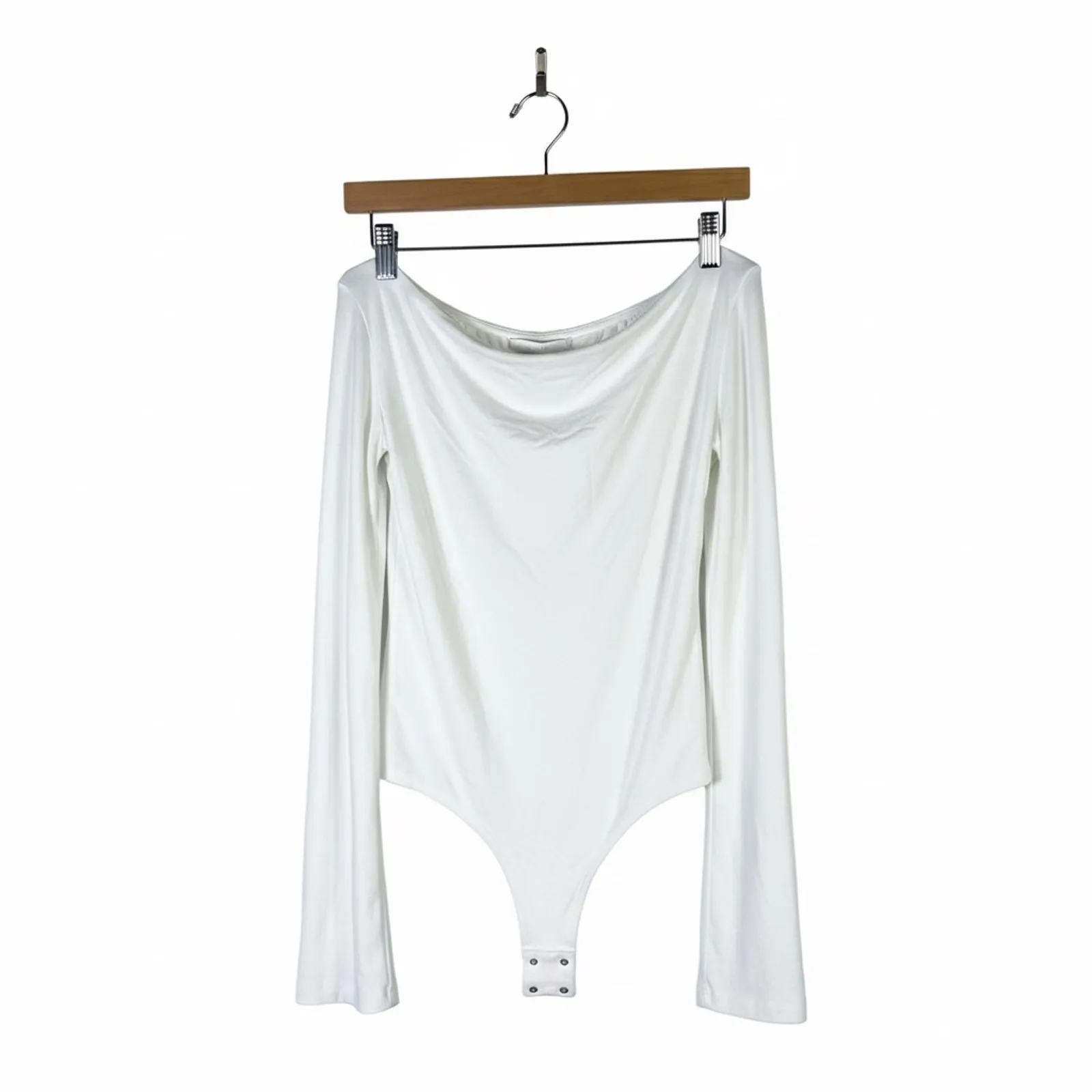 NWT Off Shoulder Bell Sleeve Bodysuit Womens L White Going Out Clubwear Chic - Image 4