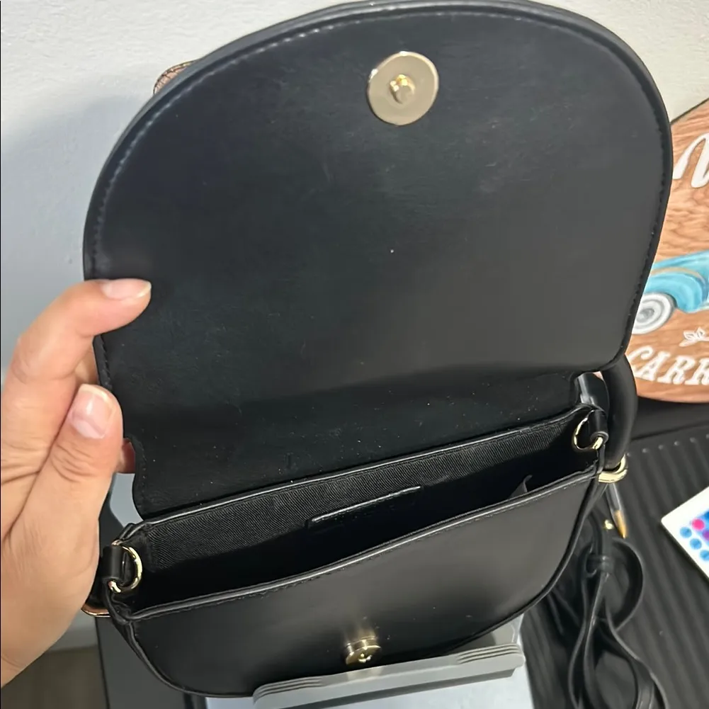 Forever 21 Black and Brown Shoulder Bags Set - Image 4