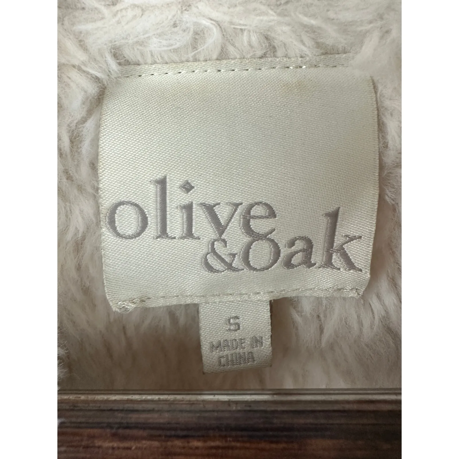 Women’s Olive & Oak Faux Suede and Sherling Drape Front Vest Beige Size Small - Image 4