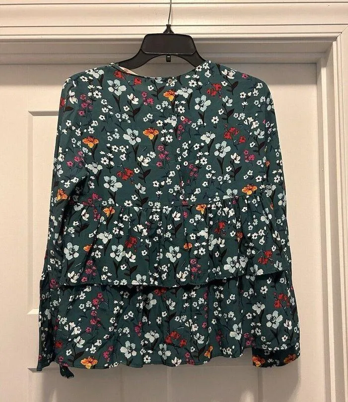 New Zara Lightweight Floral Green Long Sleeve Peplum Top Sz Medium   Button Back - Image 3