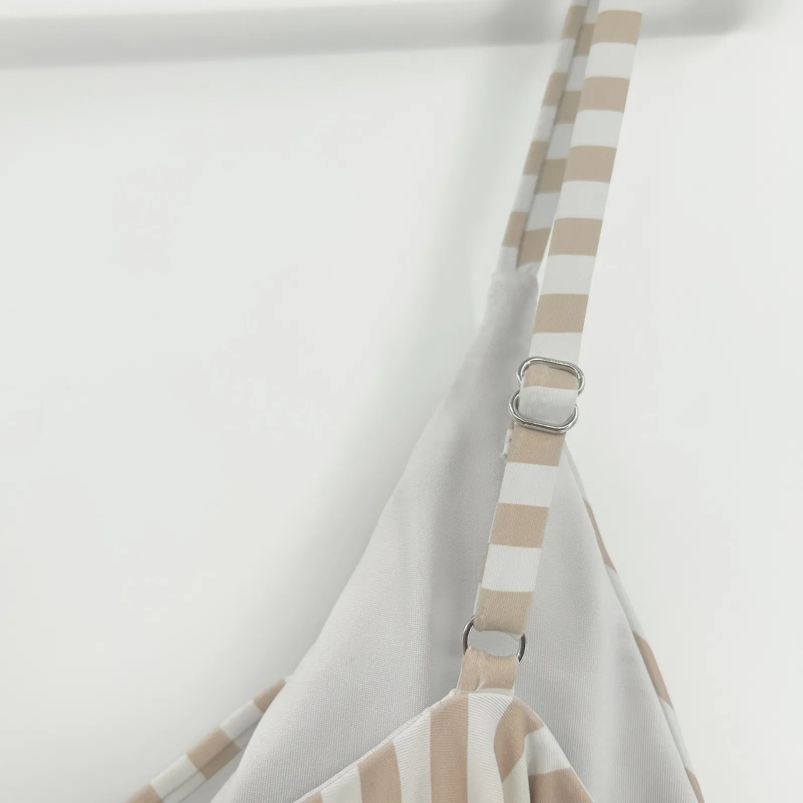 Dippin Daisys Womens Bliss Neutral‎ Striped One Piece Swimsuit Size XL Tan White - Image 6