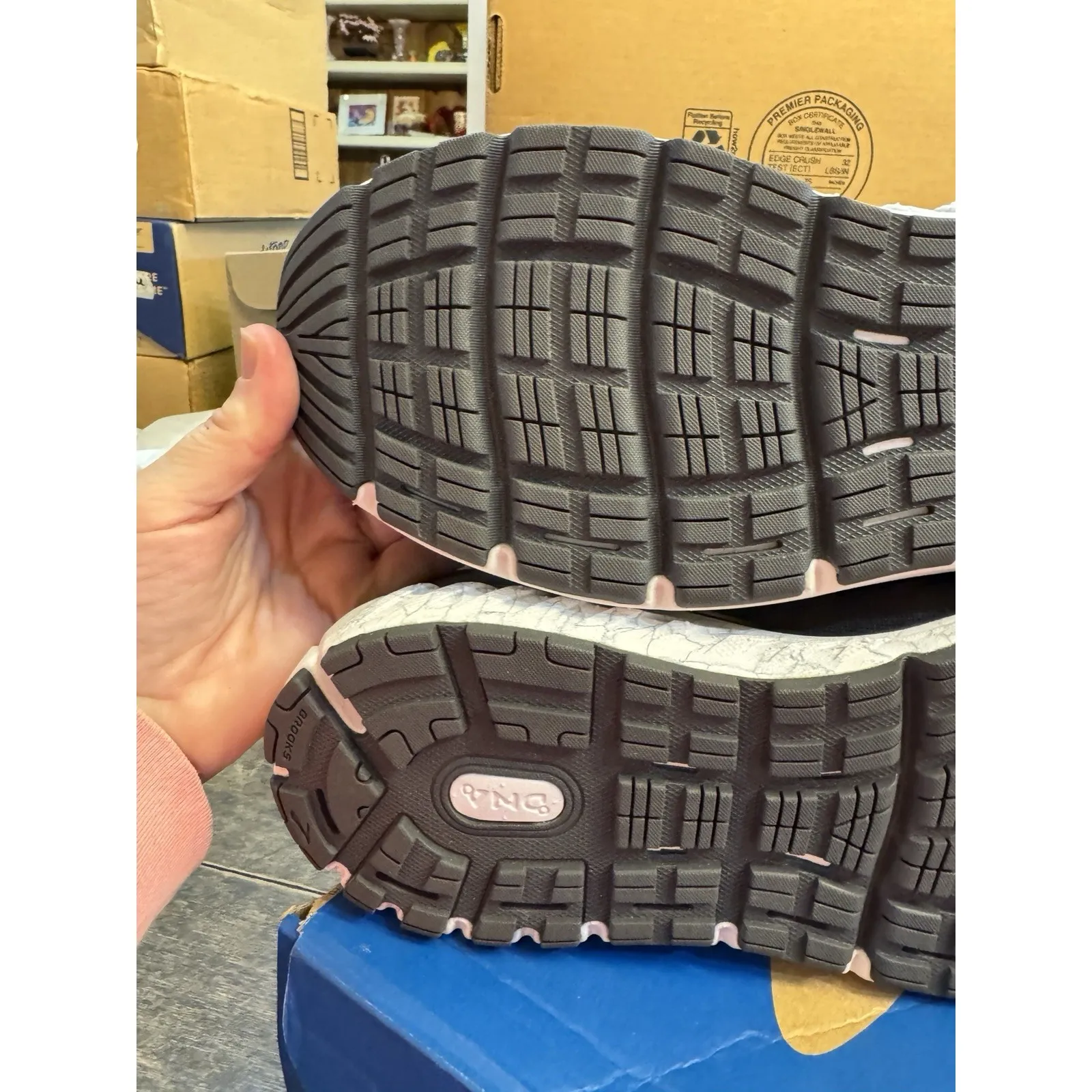 Brooks Athletic Shoes‎ Addiction 14 Cushion Support DNA Running Women's Size 11W - Image 8