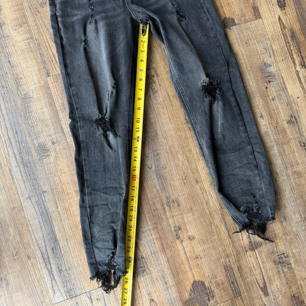 Risen Women's Black Faded Raw Frayed Hem High Rise Skinny Denim Jeans Size 27 - Image 5