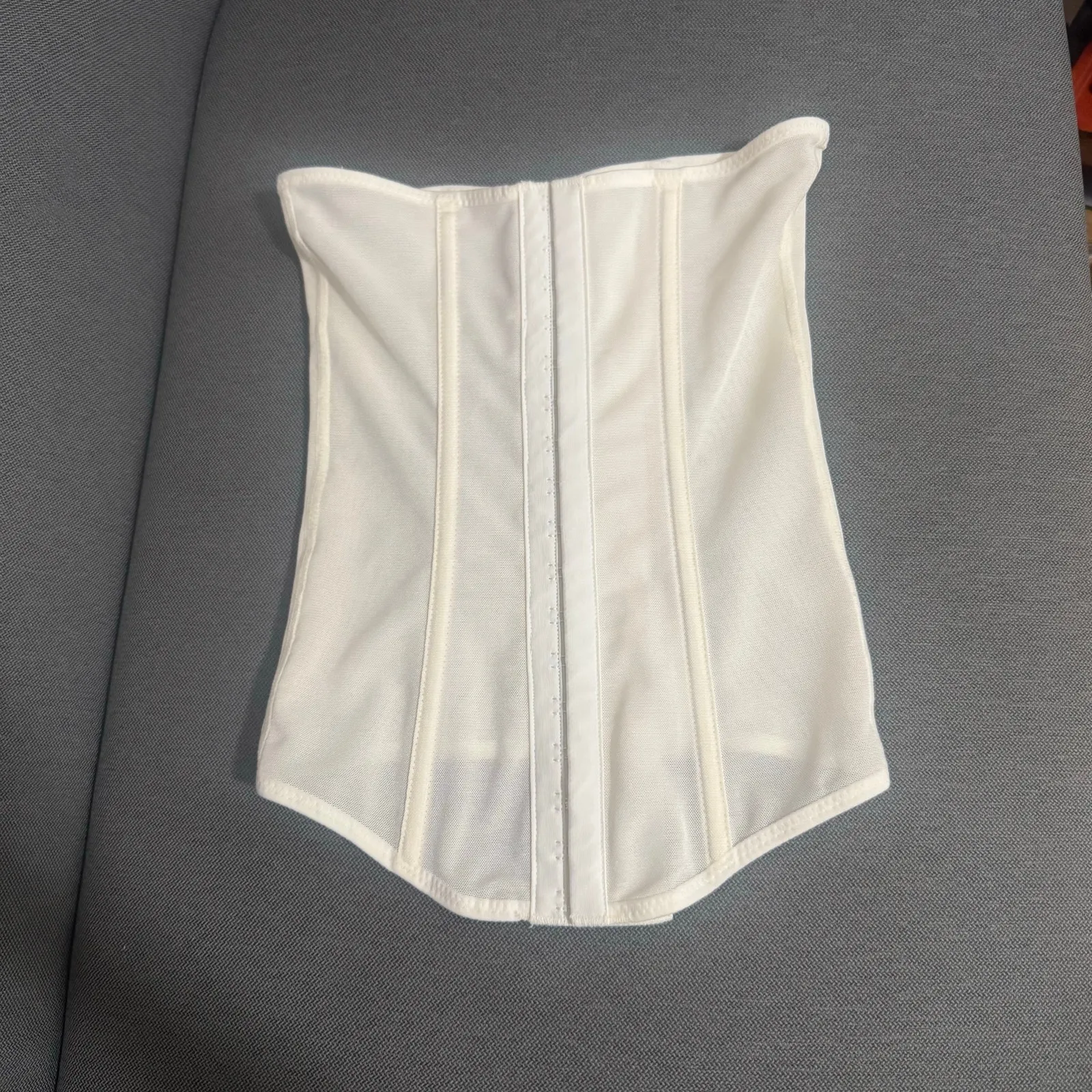 SKIMS Size Medium Marble White Corset Power Mesh Waist Trainer NWT - Image 2